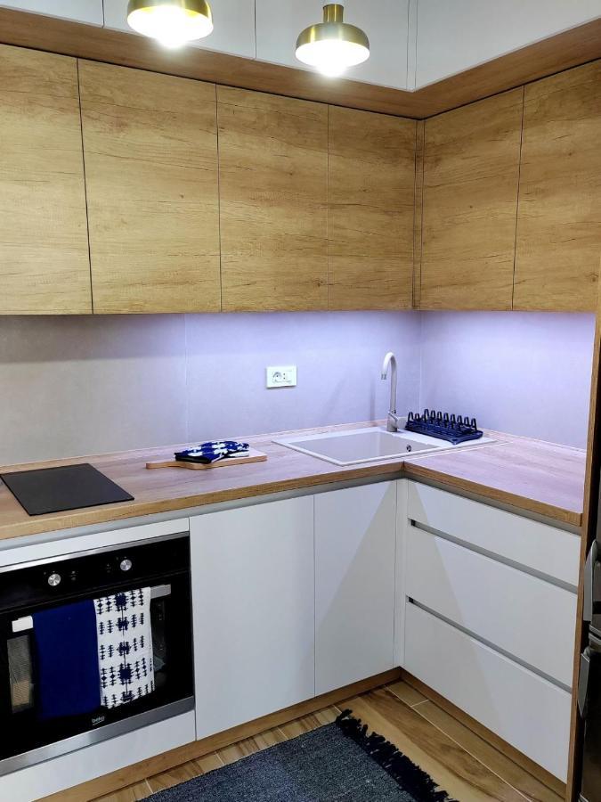 Apartman 42 Apartment Skopje Ngoại thất bức ảnh